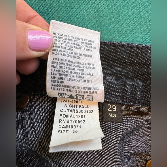 NWOT RICH & SKINNY Women’s, Zip Up 5 Pocket Skinny Distressed Blue Jeans Size 29 - Picture 5 of 6